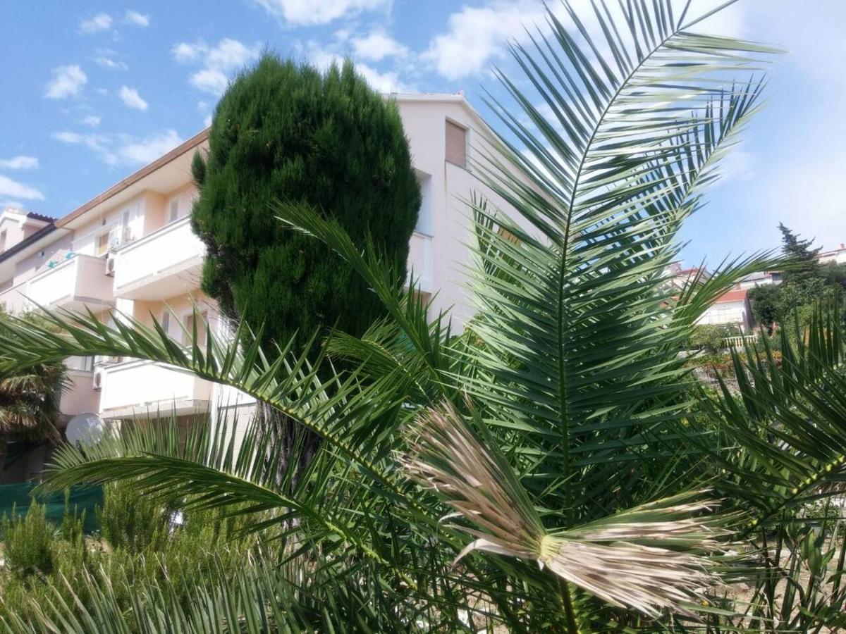 Apartments & Rooms Brna Banjol Exterior foto