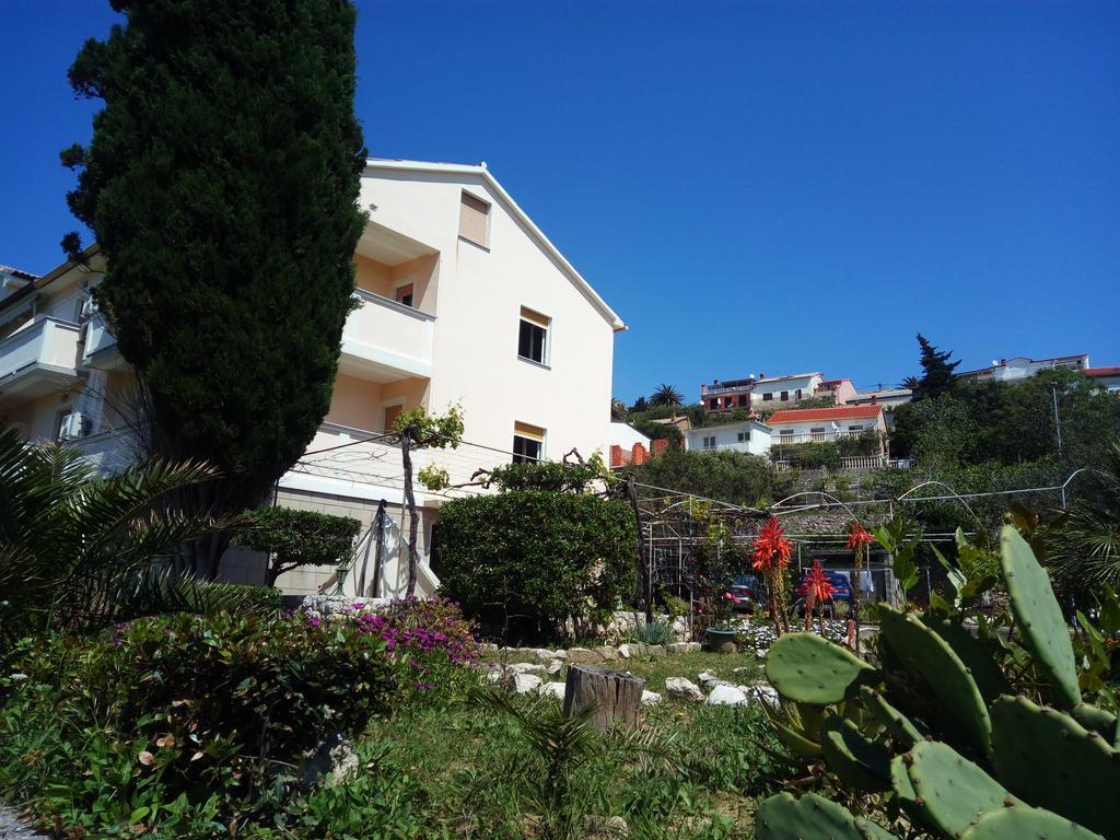 Apartments & Rooms Brna Banjol Exterior foto