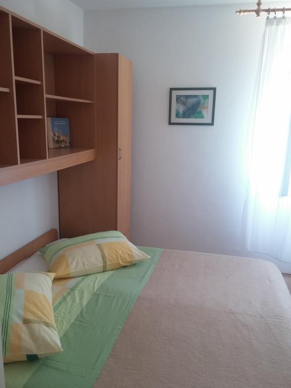 Apartments & Rooms Brna Banjol Exterior foto